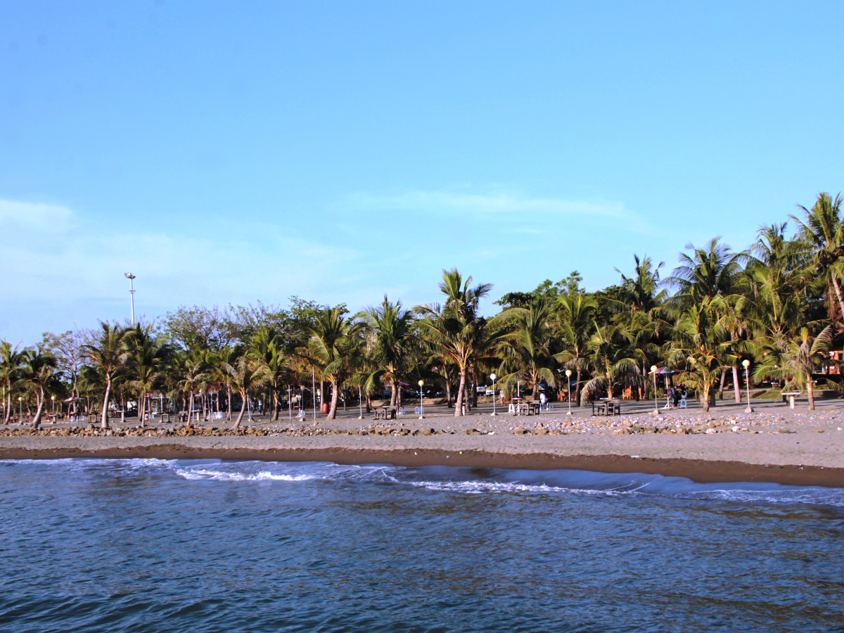 Pantai Akkarena